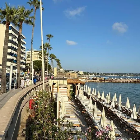 Appartement Juan-les-pins Clim-plage 200m -piscine Antibes
