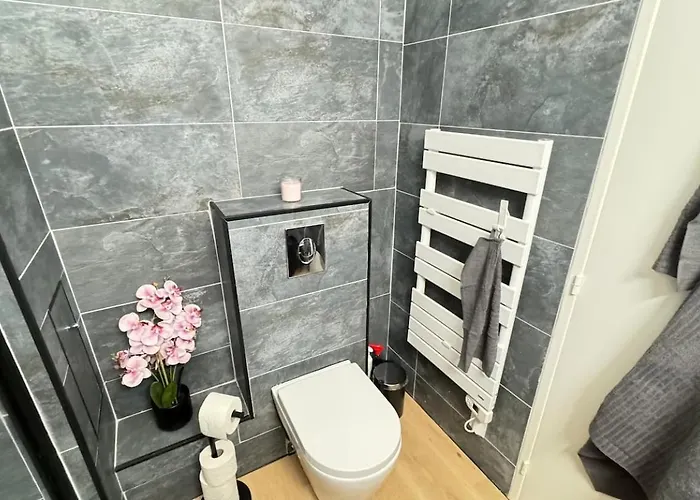 Apartment Juan-les-pins Clim-plage 200m -piscine Antibes
